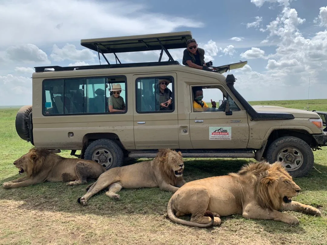 Meru Slopes Tours & Safaris
