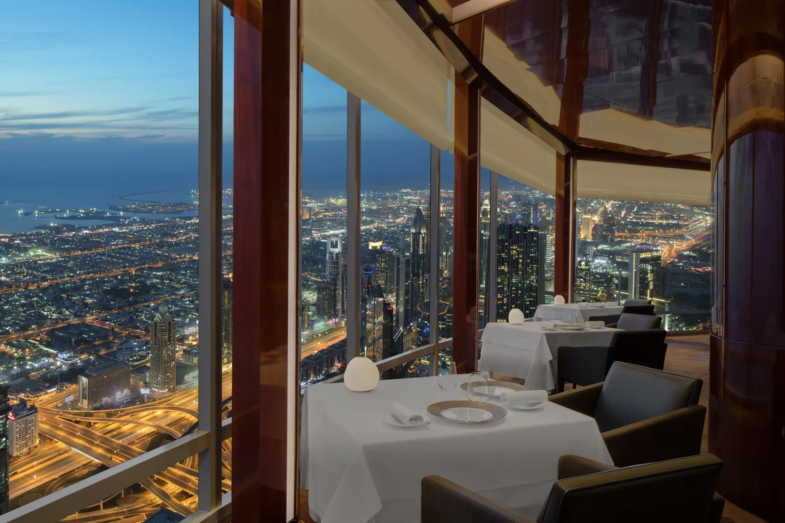 Atmosphere Burj Khalifa